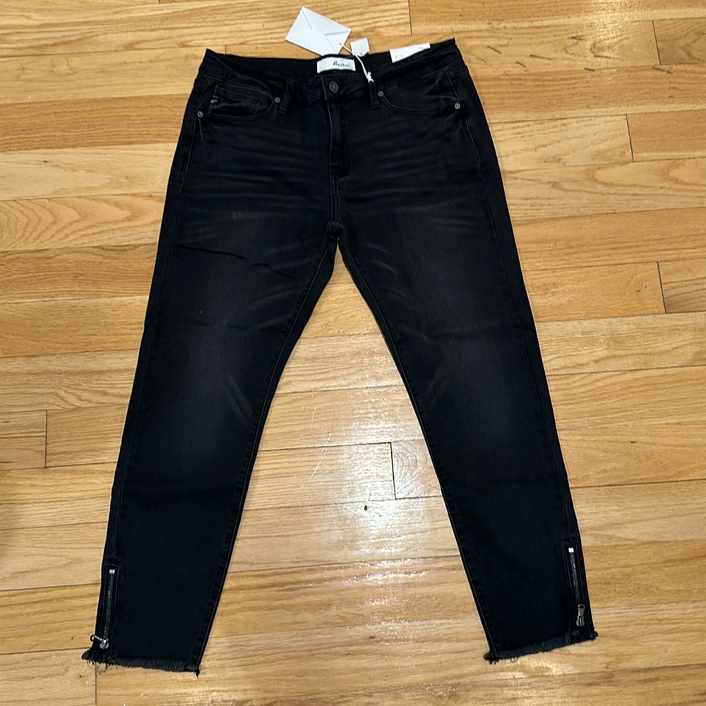 NWT KanCan washed black skinny ankle zip jeans
